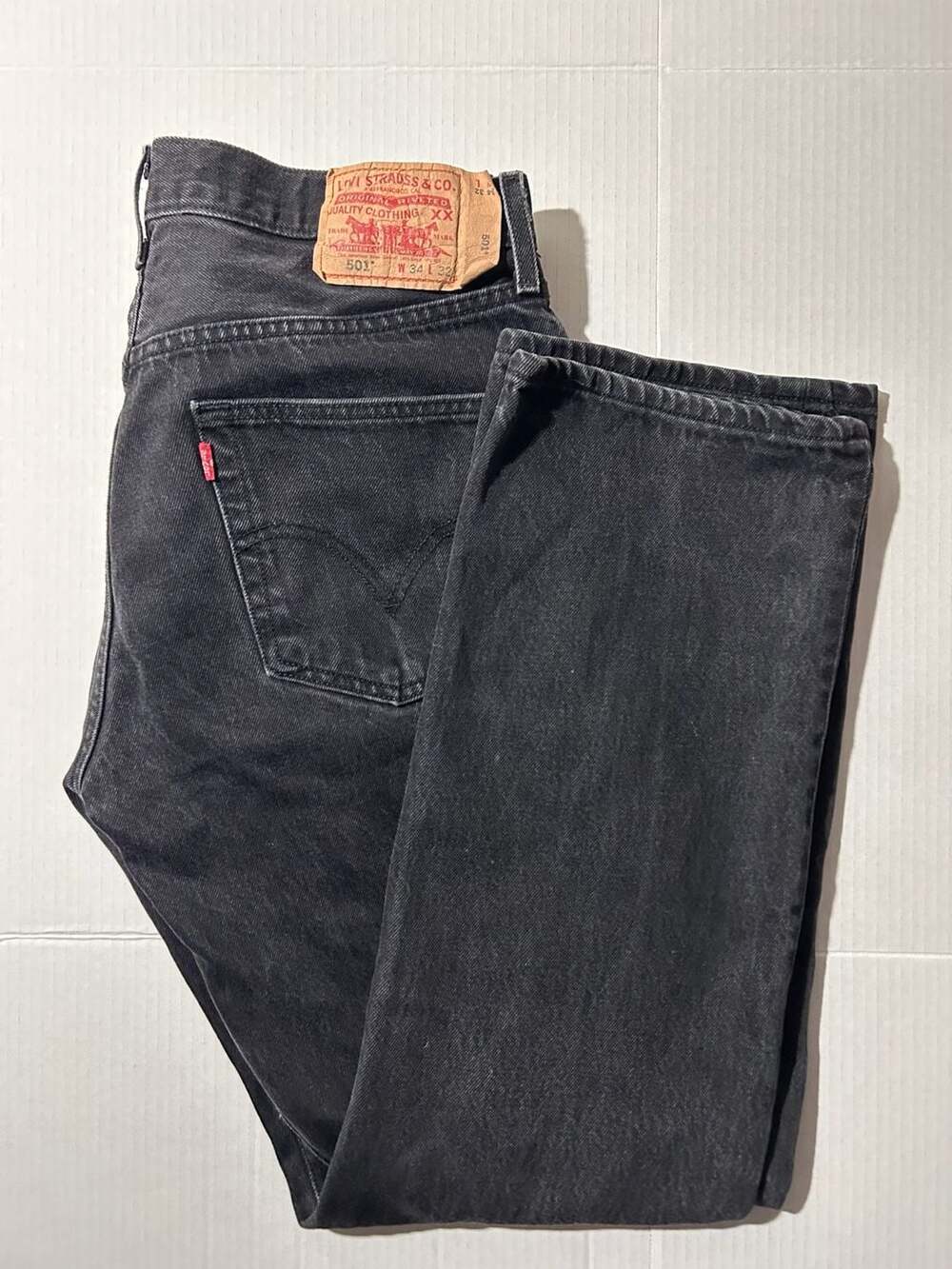 Vintage 2000s Levi's 501 Original Fit Button Fly Black Jeans (Size 34x32)